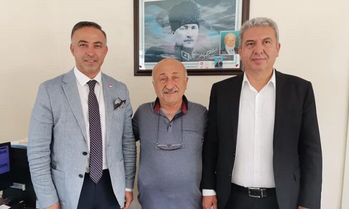 MAHALLENİN SORUNLARINI DİNLEDİLER