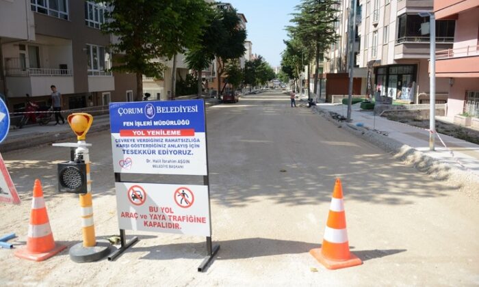 ŞENYURT CADDESİNDE YENİLEME ÇALIŞMASI
