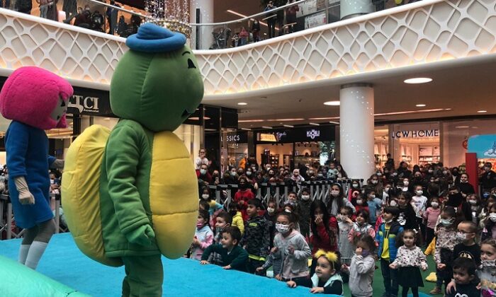 İBİ AHL PARK’TA ÇOCUKLARLA BULUŞTU