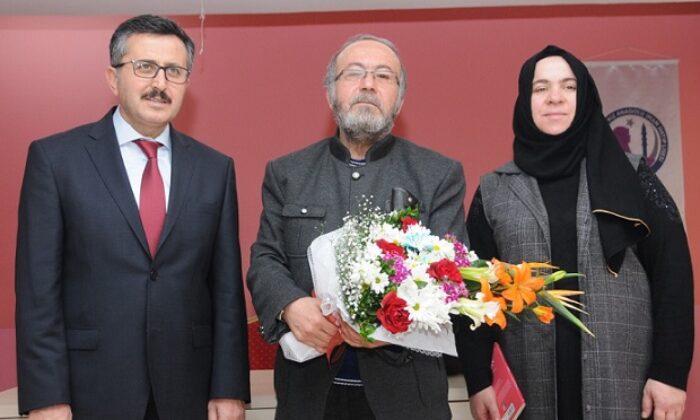 ÜNLÜ ŞAİRLER ÖĞRENCİLERLE BULUŞTU