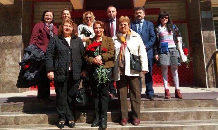 CHP’DEN HUZUREVİNE ZİYARET