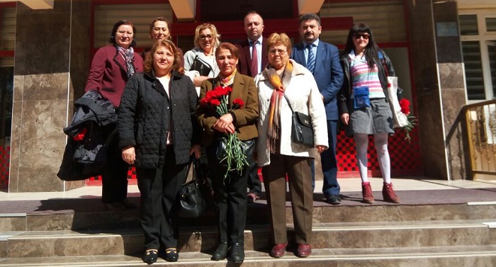 CHP’DEN HUZUREVİNE ZİYARET