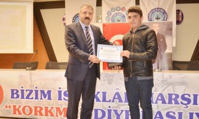 DERECEYE GİREN ÖĞRENCİLER ÖDÜLLERİNİ ALDI