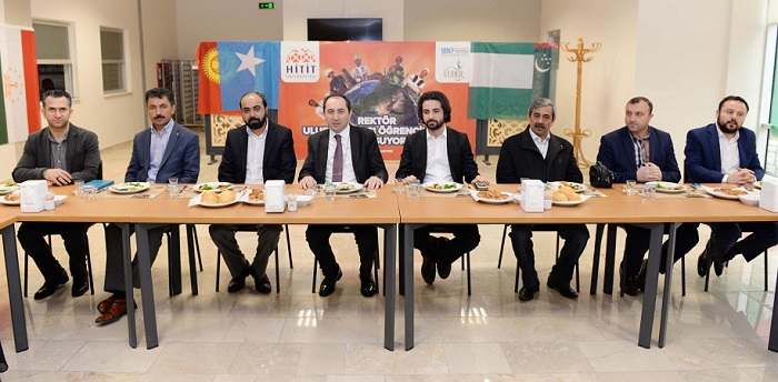 ULUSLARARASI ÖĞRENCİLERLE BİR ARAYA GELDİLER
