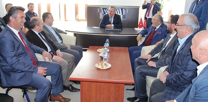 AK PARTİ’DEN MHP’YE SÜRPRİZ ZİYARET