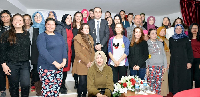 ALKAN YURT ÖĞRENCİLERİYLE BULUŞTU