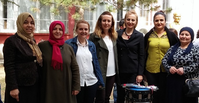 KADINLAR GÜNÜNE ANLAMLI ETKİNLİK