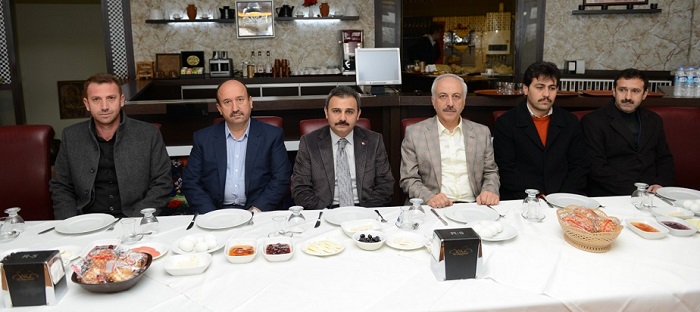 BAŞKAN KYK ÖĞRENCİLERİYLE BULUŞTU