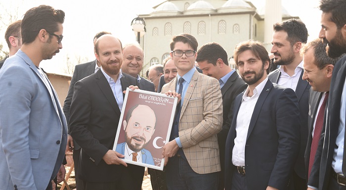 BİLAL ERDOĞAN’IN KARİKATÜRÜNÜ ÇİZDİ