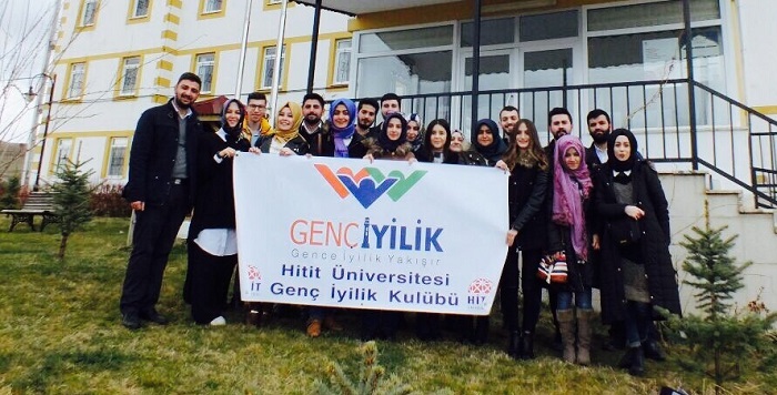 GENÇ İYİLİK KULÜBÜNDEN HUZUREVİNE ZİYARET