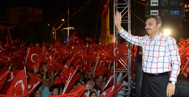 BELEDİYE’DEN YENİ ANAYASA PANELİ