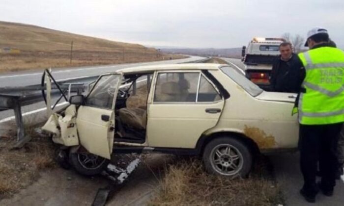 ANKARA YOLUNDA KAZA: 2 YARALI