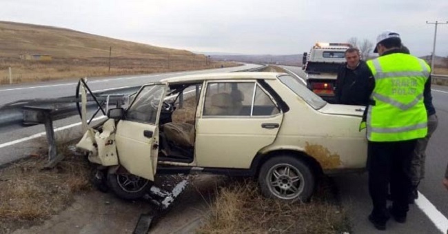 ANKARA YOLUNDA KAZA: 2 YARALI