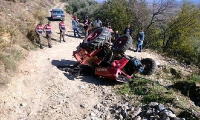 TRAKTÖR KAZA YAPTI: 2 AĞIR YARALI
