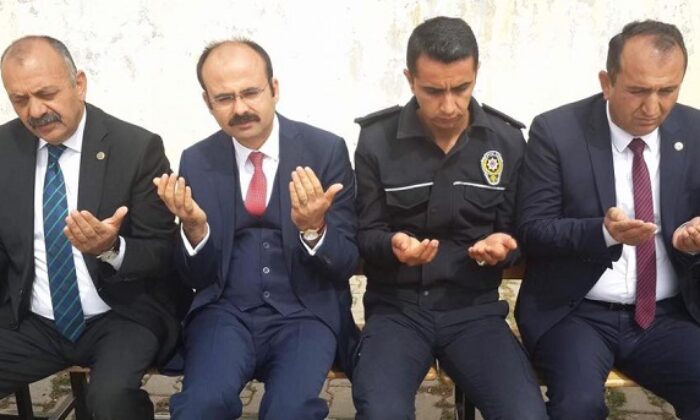 KARAHACİP’TE ŞEHİTLER ANILDI