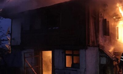 HEM ARABA YANDI HEM DE EV