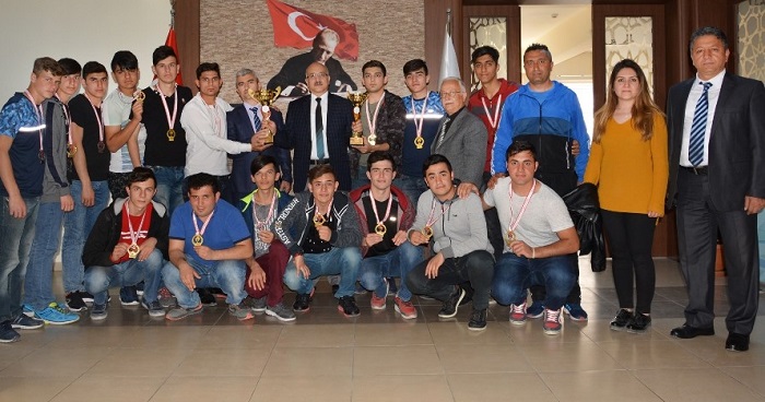 ÖZEL ÖĞRENCİLERDEN TÜRKİYE BAŞARISI