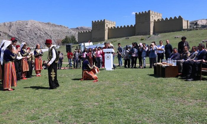 HATTUŞA’DA TURİZM HAFTASI KUTLANDI