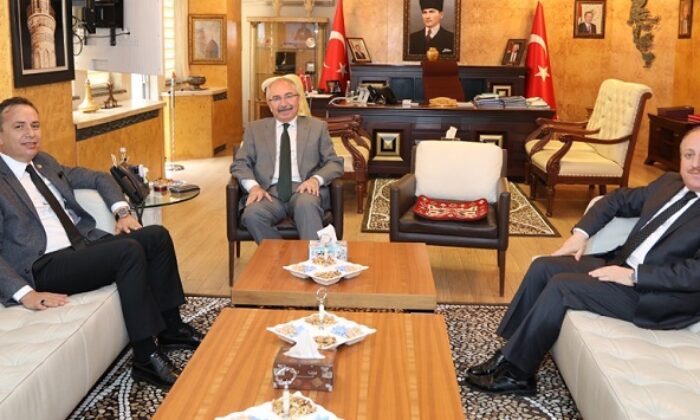 ÇORUMLU VALİYE SÜRPRİZ ZİYARET