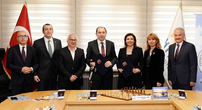 ÜNİVERSİTE’DE SATRANÇ PROTOKOLÜ İMZALANDI