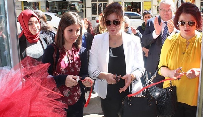 POLİS EŞLERİ İSKİLİP’TE KERMES AÇTI