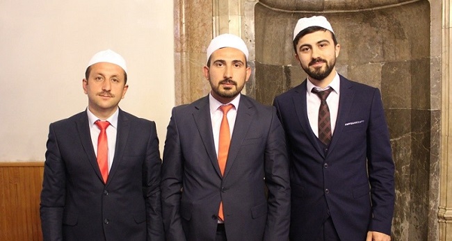 EZANI GÜZEL OKUMADA YARIŞTILAR