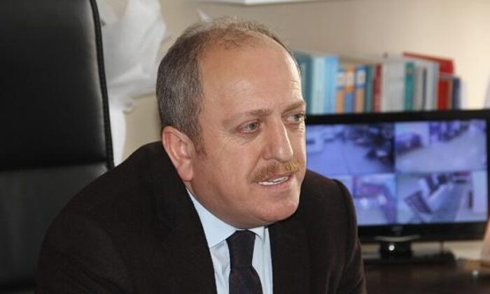 CENNET ANNELERİN AYAĞI ALTINDADIR