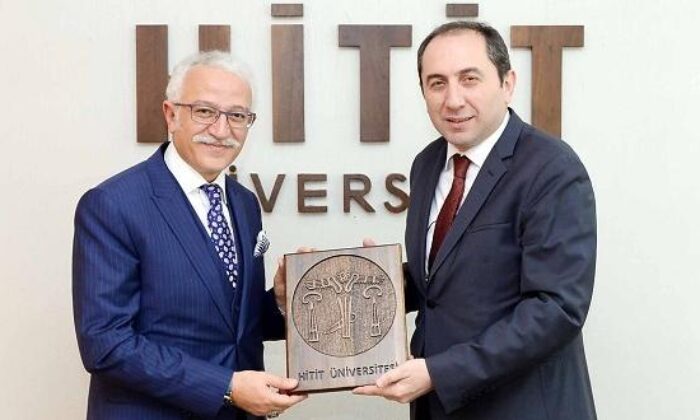 MAARİF VAKFI’NDAN REKTÖRE ZİYARET