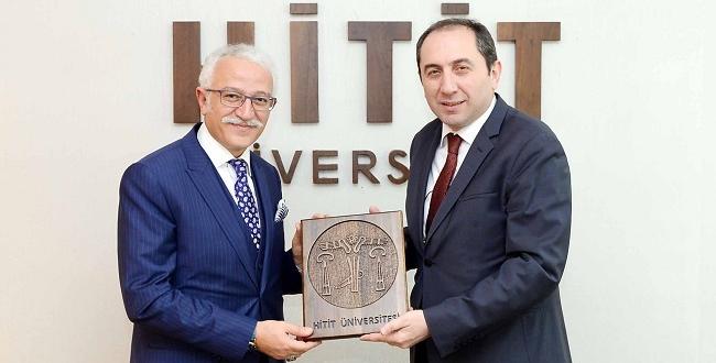 MAARİF VAKFI’NDAN REKTÖRE ZİYARET