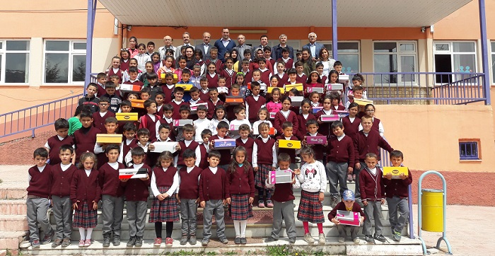TEMAD’DAN ÖĞRENCİLERE ANLAMLI YARDIM