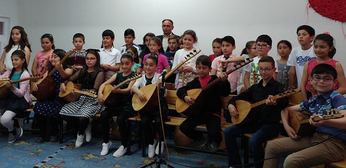 ÖĞRENCİLERDEN MÜZİK ZİYAFETİ