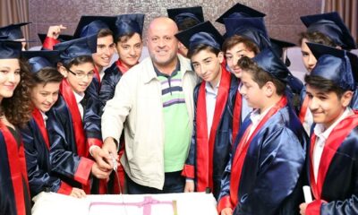 MEZUNİYET SEVİNCİNİ AİLELERİYLE PAYLAŞTILAR