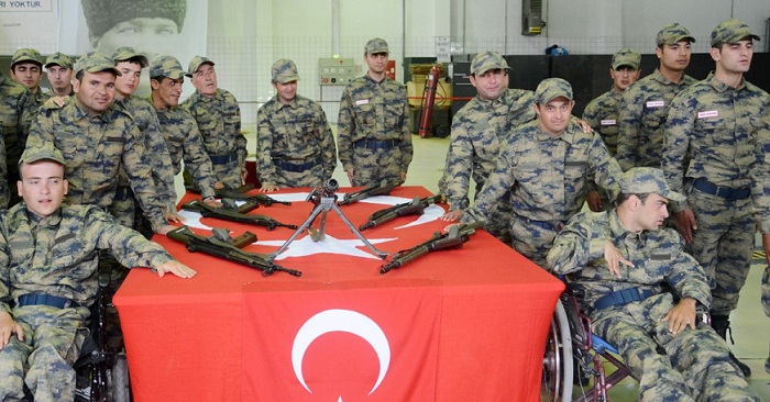 ASKER OLMANIN SEVİNCİNİ YAŞADILAR