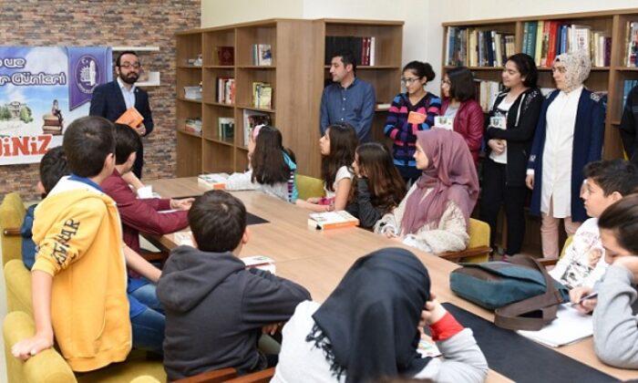 FERHAT FANİ ÖĞRENCİLERLE BULUŞTU