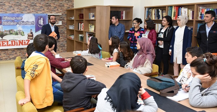 FERHAT FANİ ÖĞRENCİLERLE BULUŞTU
