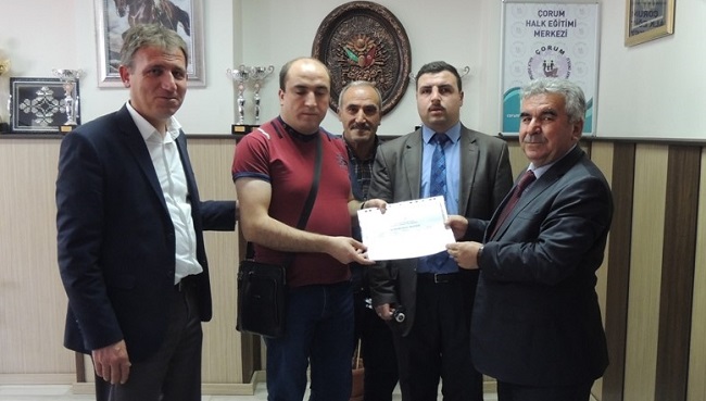 KUR’AN KURSUNU BAŞARIYLA TAMAMLADI