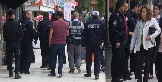 POLİSLER HUZUR İÇİN SAHAYA ÇIKTI