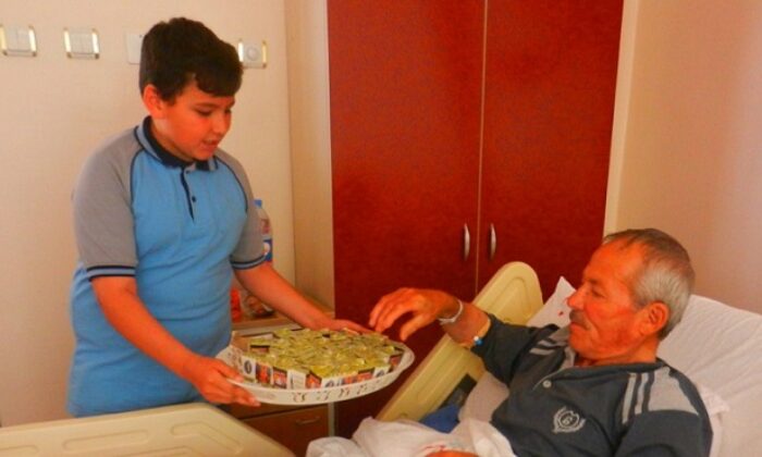 GENÇLERDEN ÖRNEK DAVRANIŞ