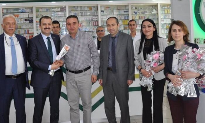 ECZACILAR GÜNÜNÜ KUTLADILAR