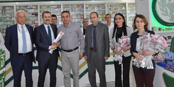 ECZACILAR GÜNÜNÜ KUTLADILAR