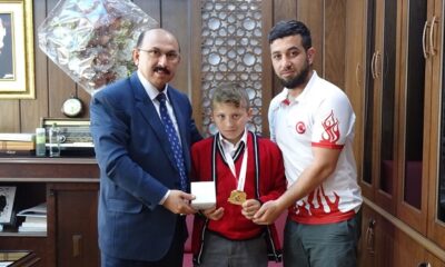 ÇORUMLU ÖĞRENCİ TÜRKİYE ŞAMPİYONU OLDU