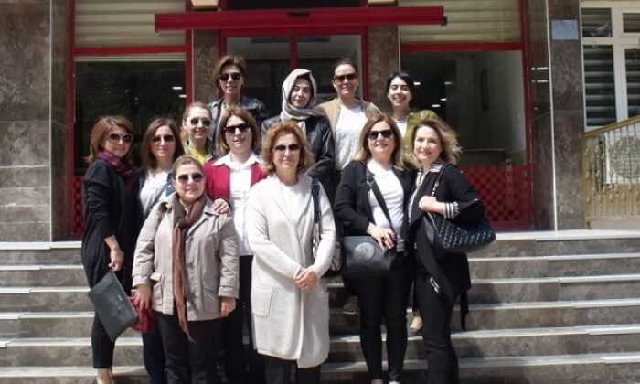 HUZUREVİ SAKİNLERİNİ ZİYARET ETTİLER