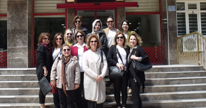 HUZUREVİ SAKİNLERİNİ ZİYARET ETTİLER