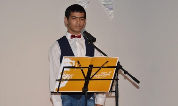 ÖZEL ÖĞRENCİLERDEN ŞİİR DİNLETİSİ