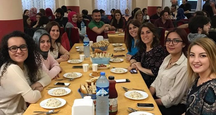 KAFKAS GENÇLER İFTARDA BULUŞTU