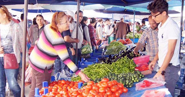 PAZARDA BAYRAM HAREKETLİLİĞİ
