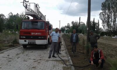 MEZARLIKLAR BAYRAM ÖNCESİ TEMİZLENDİ