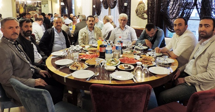 HAZIR ELBİSECİLER İFTARDA BİR ARAYA GELDİ