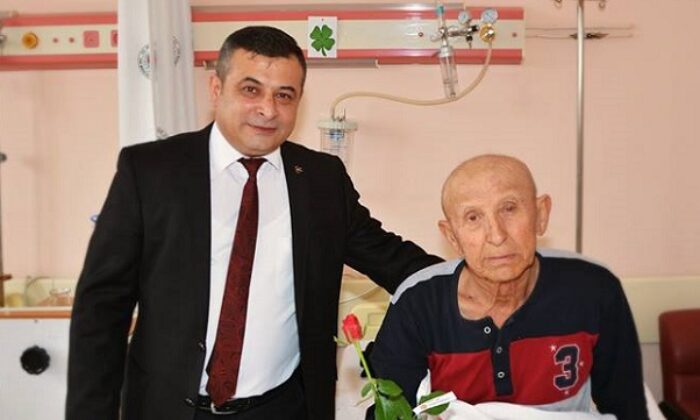 MHP’DEN HASTALARA MORAL ZİYARETİ