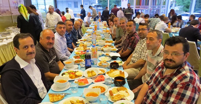 ÇORUMLU GAZETECİLER İFTARDA BULUŞTU